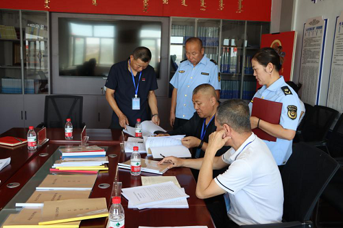 苏尼特左旗人大常委会 开展基层综合行政执法情况专题调研